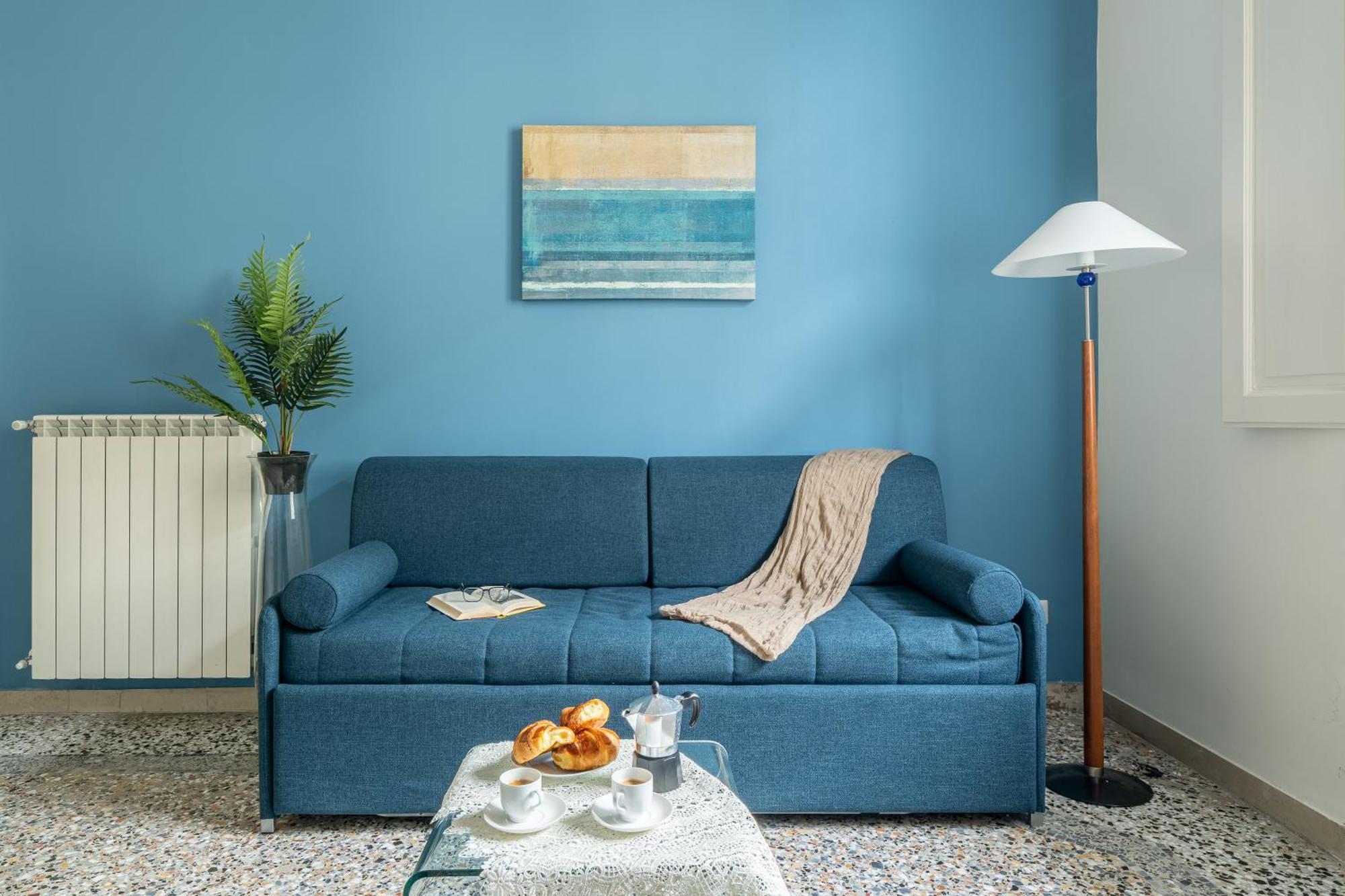 Anna's Your Away From Apartamento